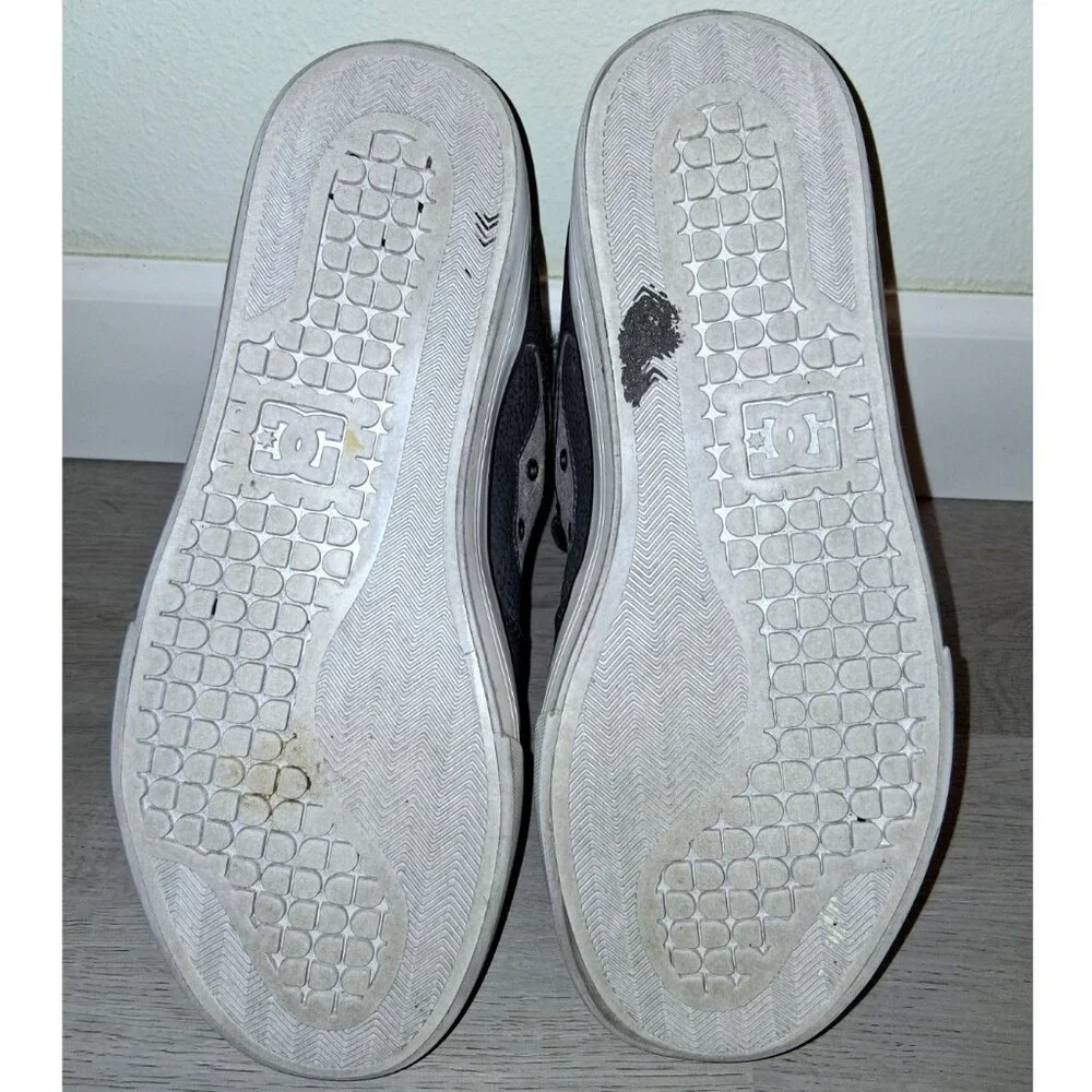 DC - Picture 8 of 10